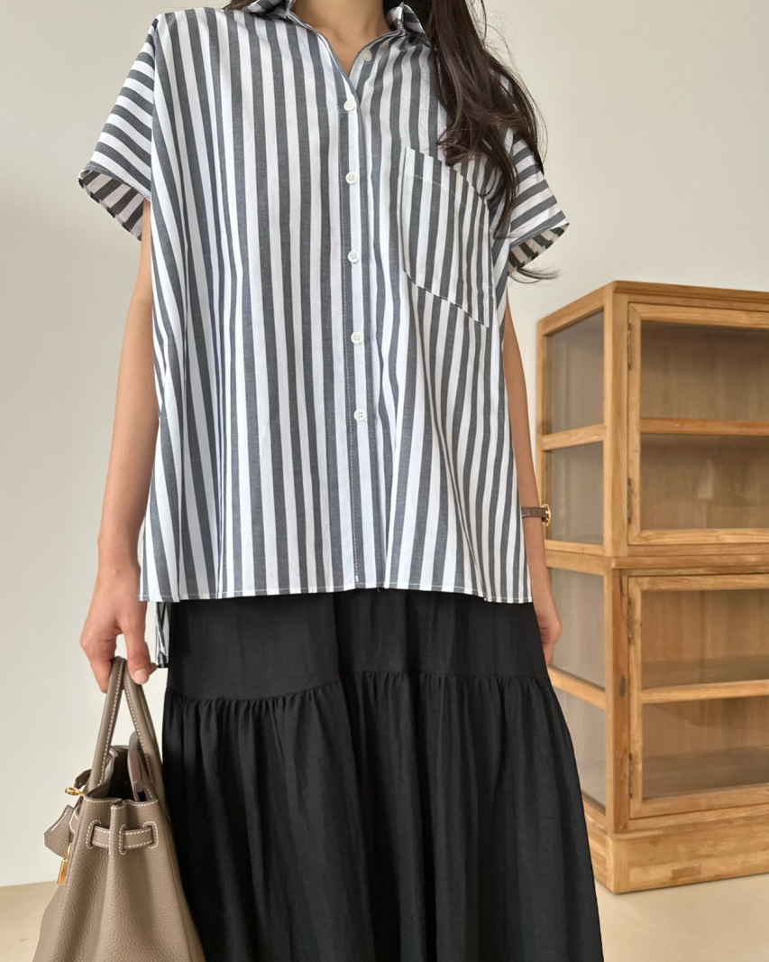 Wide striped shirt