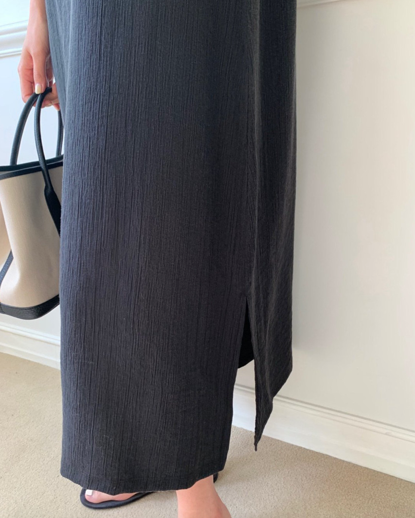 Minimal round neck dress