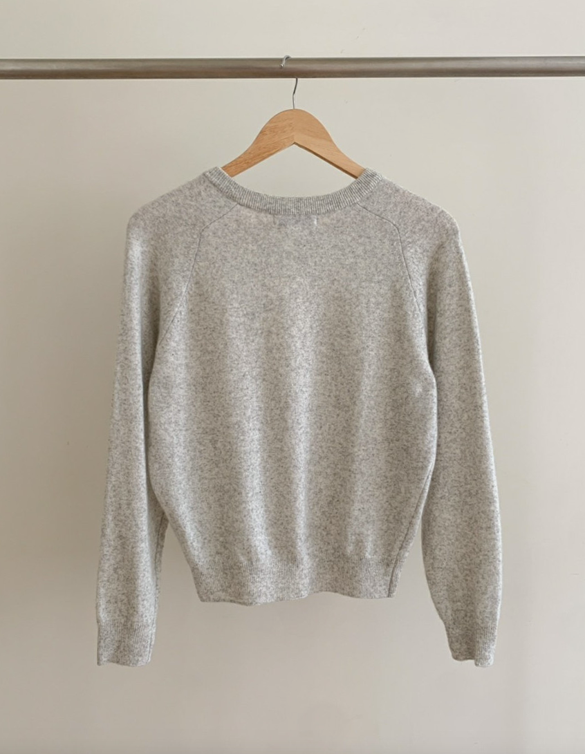 (F/W) Cashmere blend V neck sweater