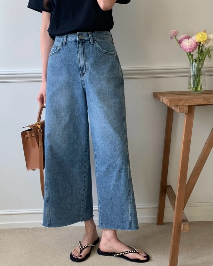 Summer wide natural jeans