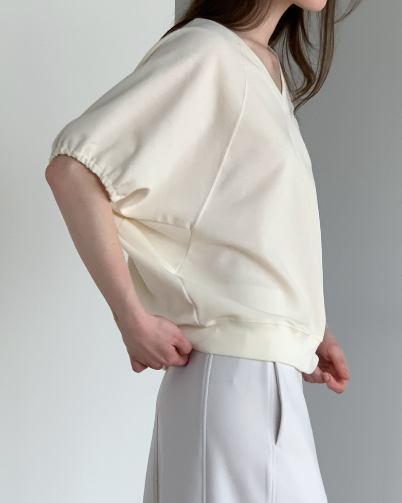 V neck sweatshirt