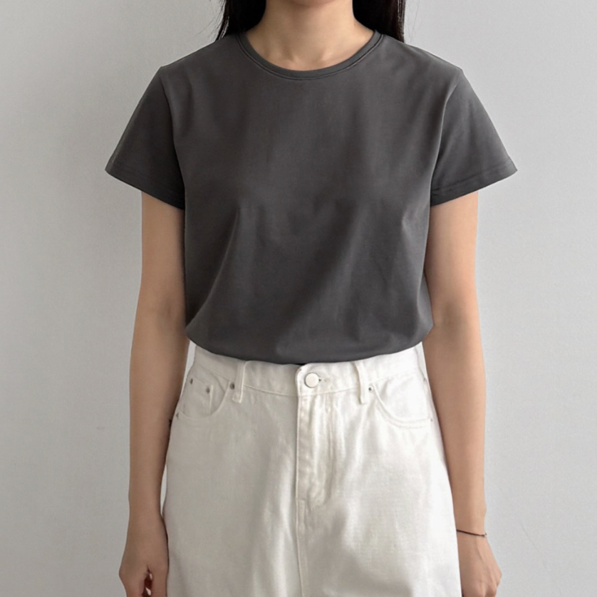 Cool touch basic t-shirt