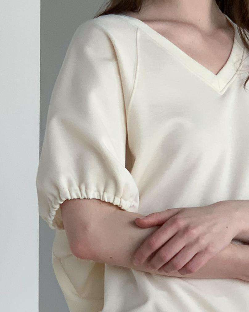V neck sweatshirt