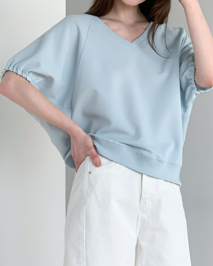 V neck sweatshirt