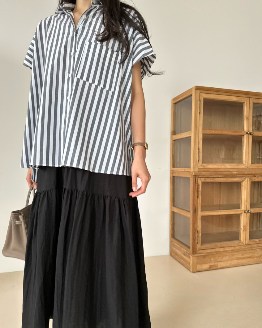 Wide striped shirt