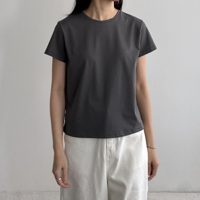 Cool touch basic t-shirt