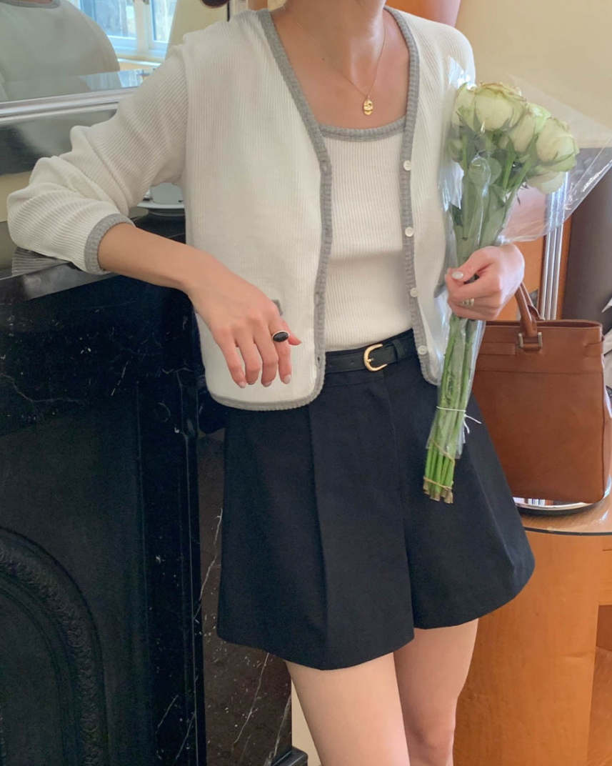 Pintuck shorts with belt