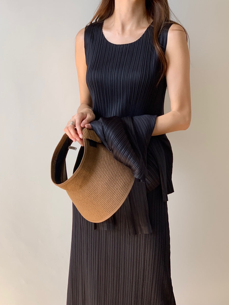 Pleated sleeveless dress