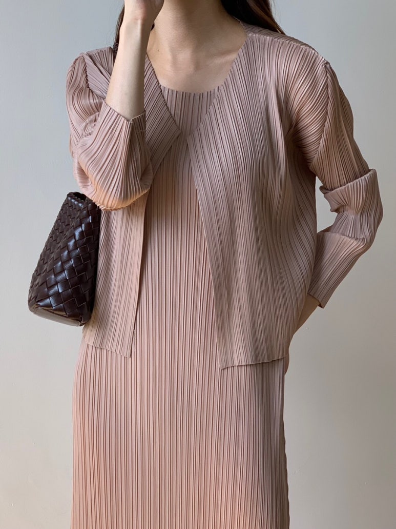 Pleated cardigan