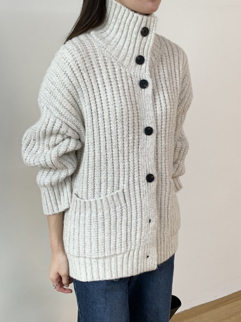 (F/W) High neck loose-fit cardigan