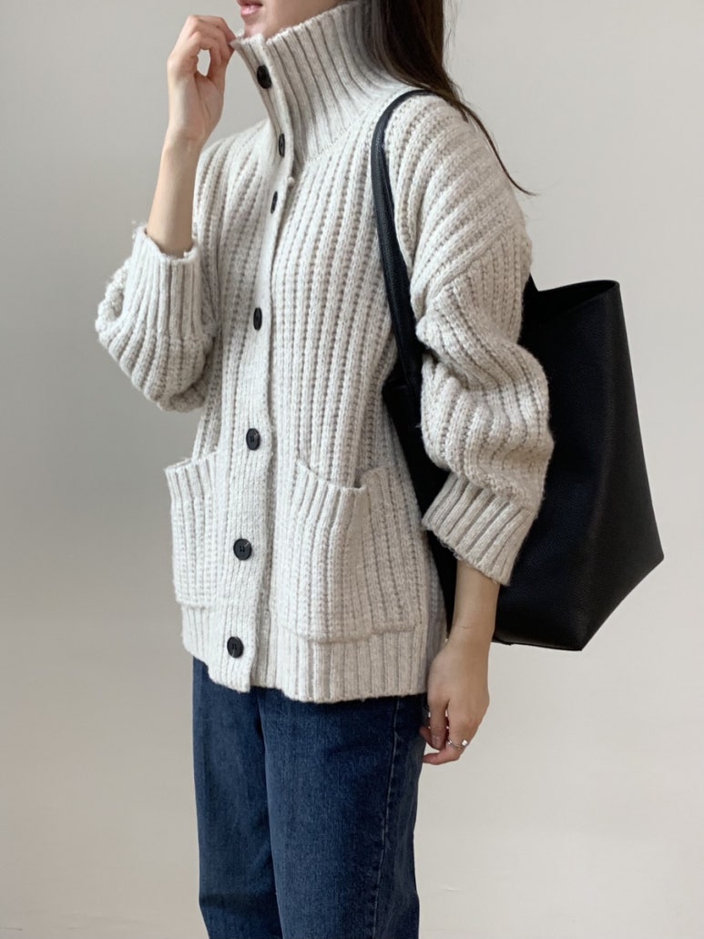 (F/W) High neck loose-fit cardigan