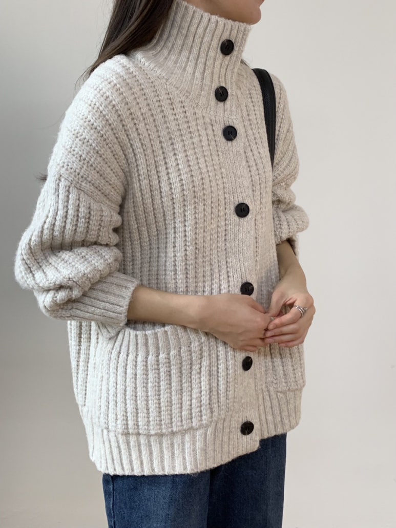 (F/W) High neck loose-fit cardigan