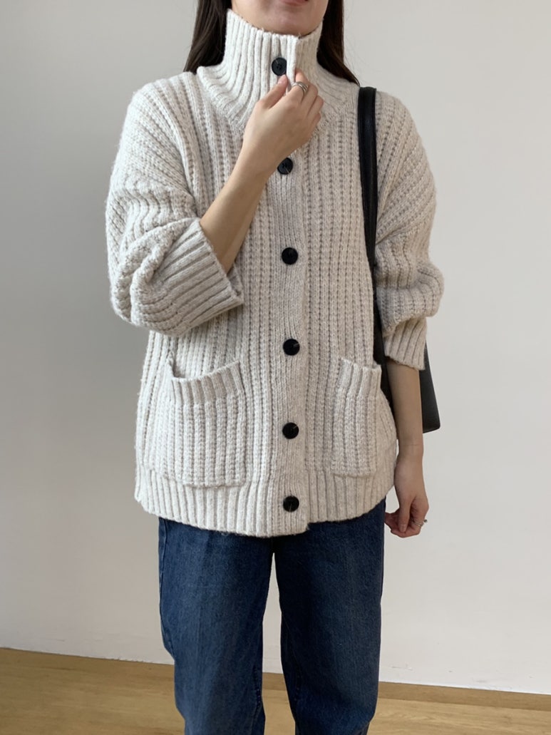 (F/W) High neck loose-fit cardigan