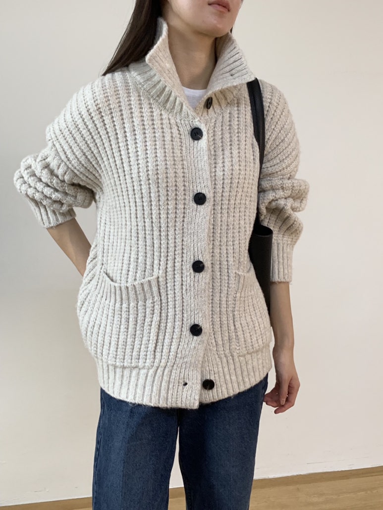 (F/W) High neck loose-fit cardigan