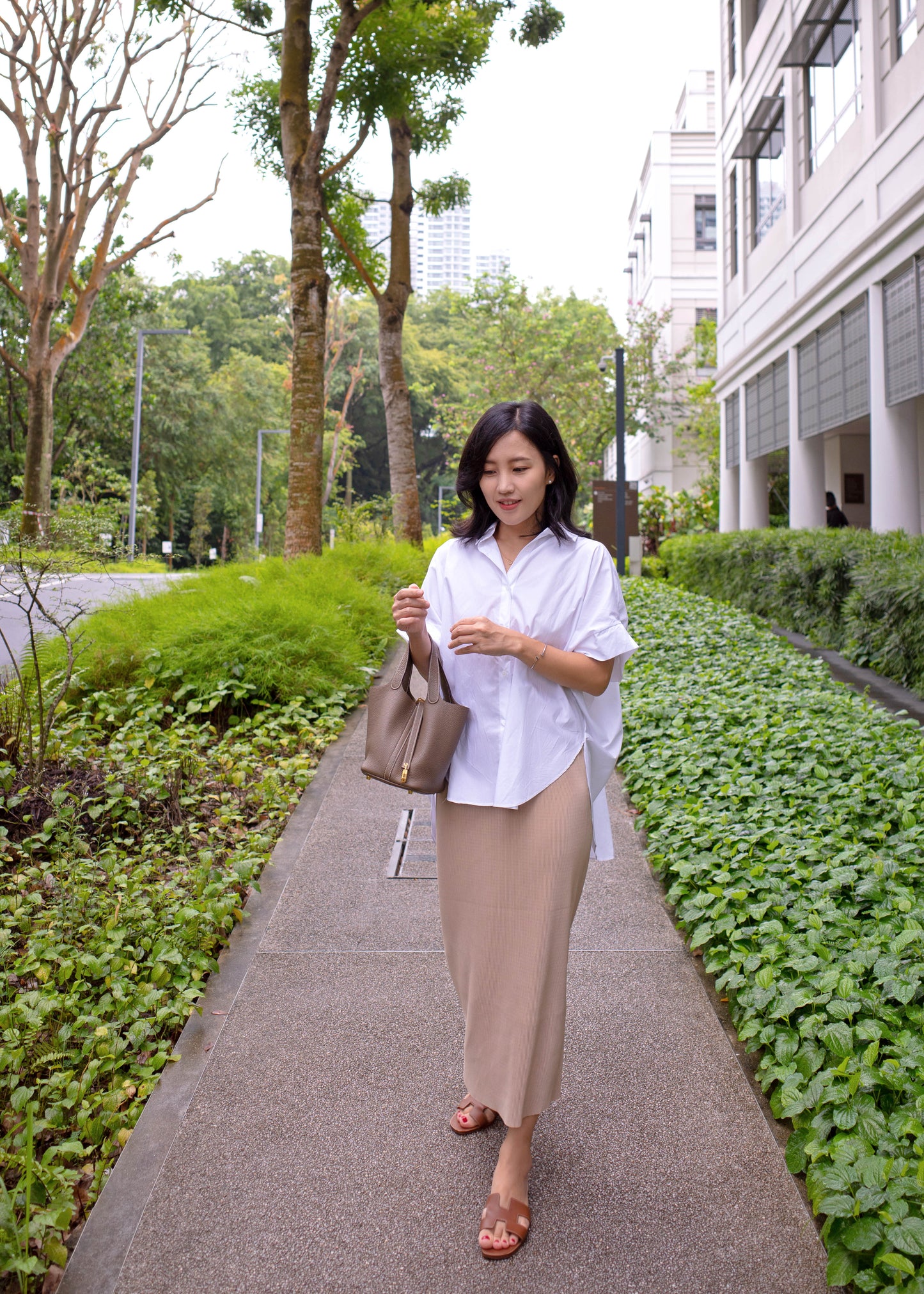 Back shirring cotton shirt