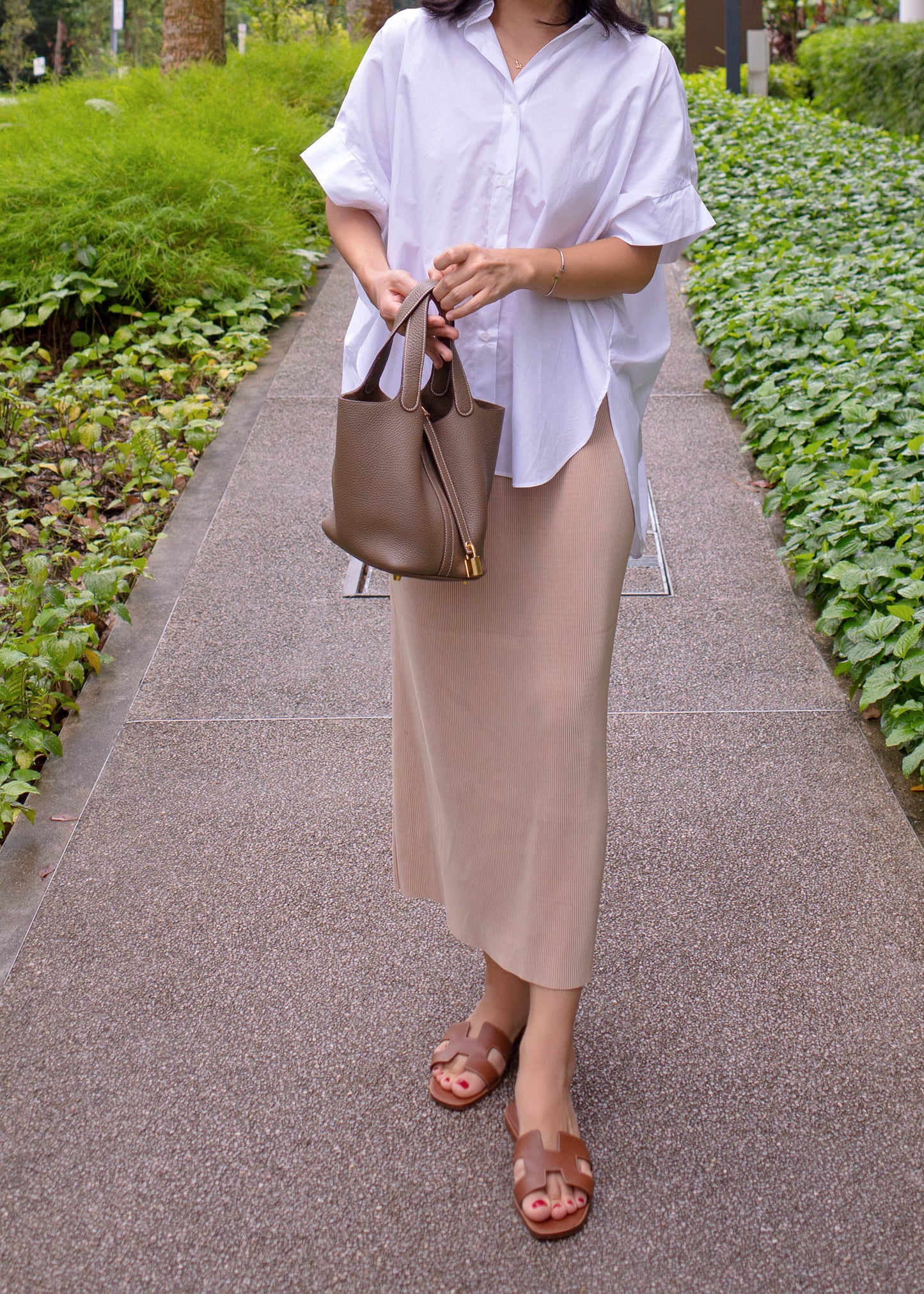 Back shirring cotton shirt