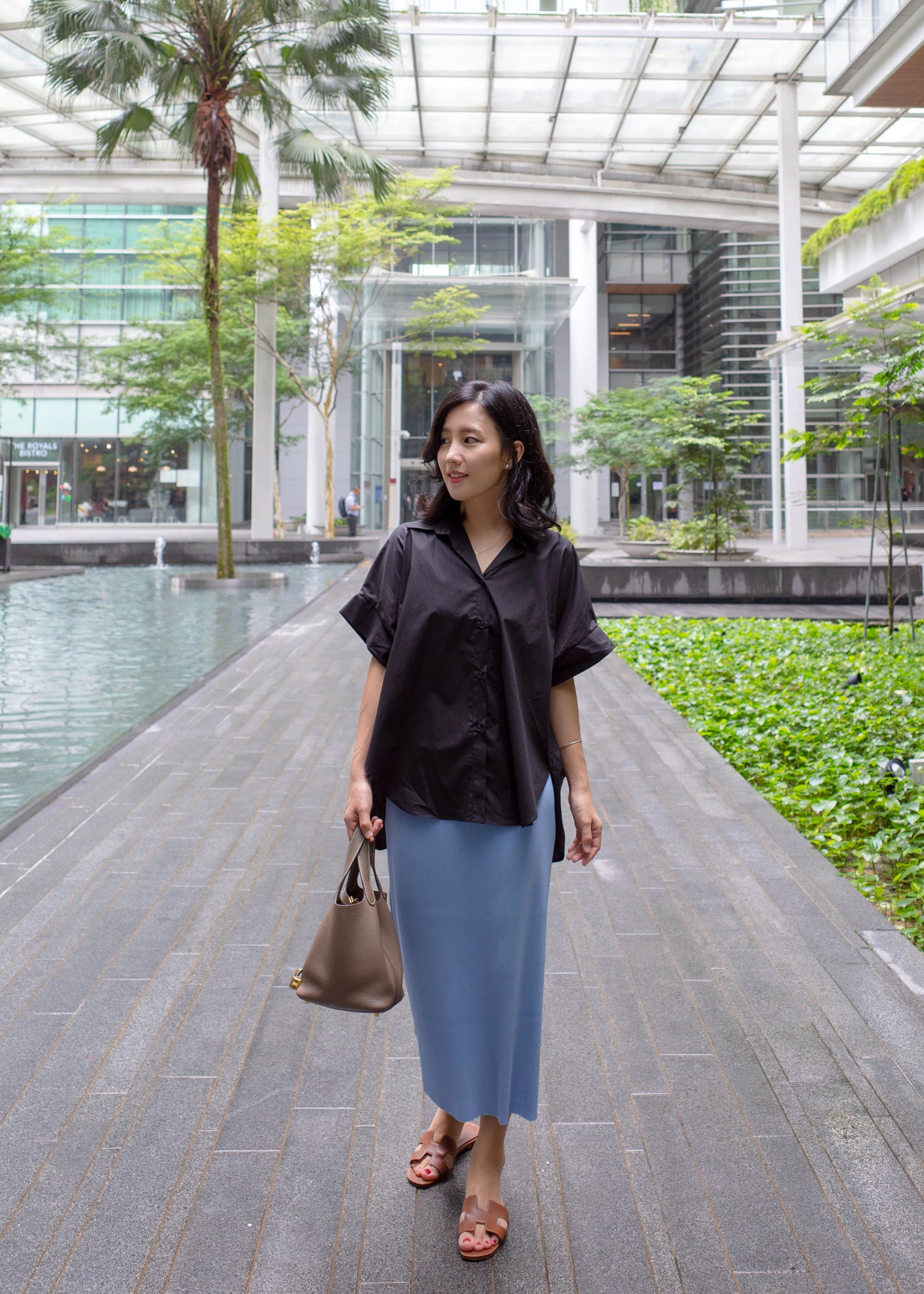 Back shirring cotton shirt