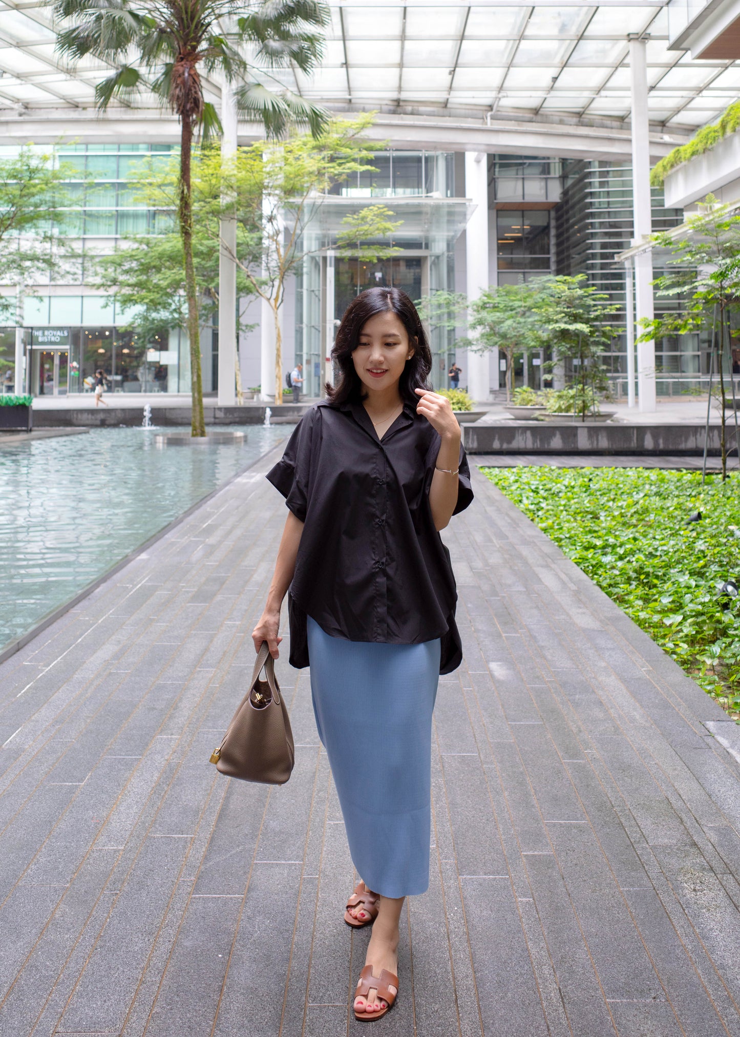 Back shirring cotton shirt