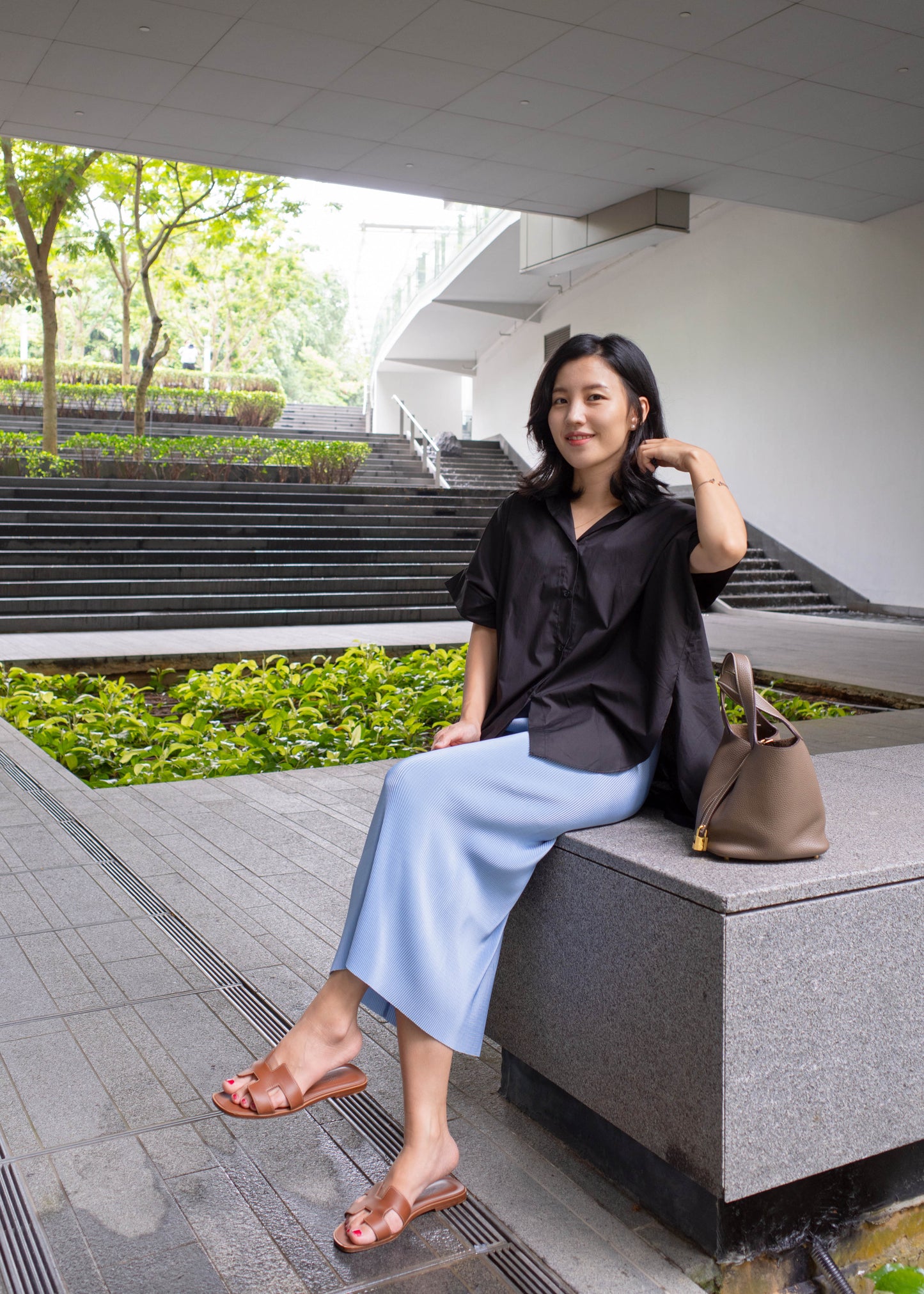 Slim pleats skirt