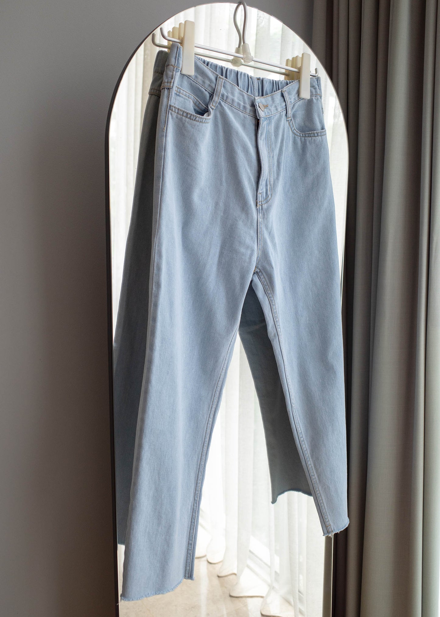 Relaxed fit cropped jeans