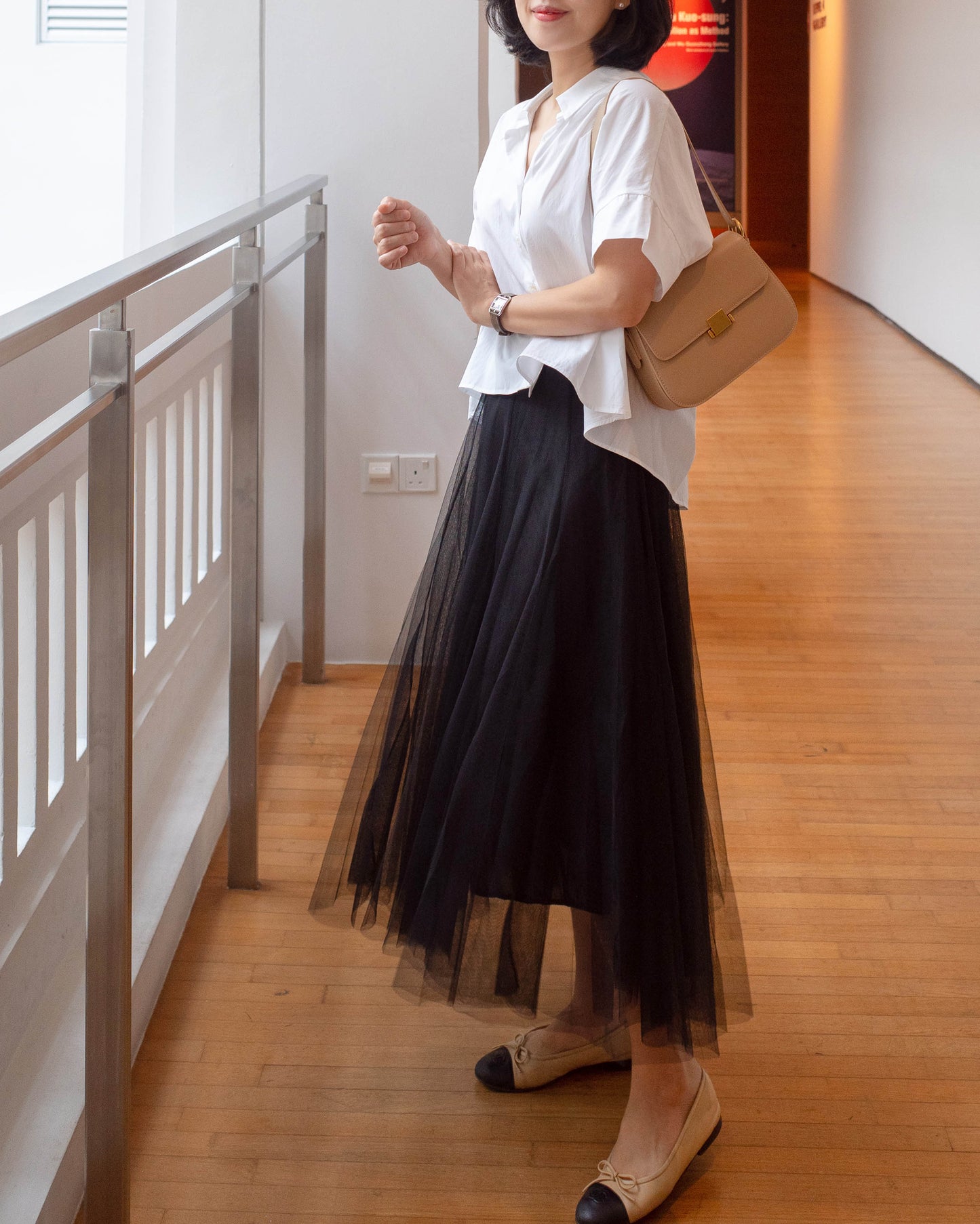 Back pleated shirt