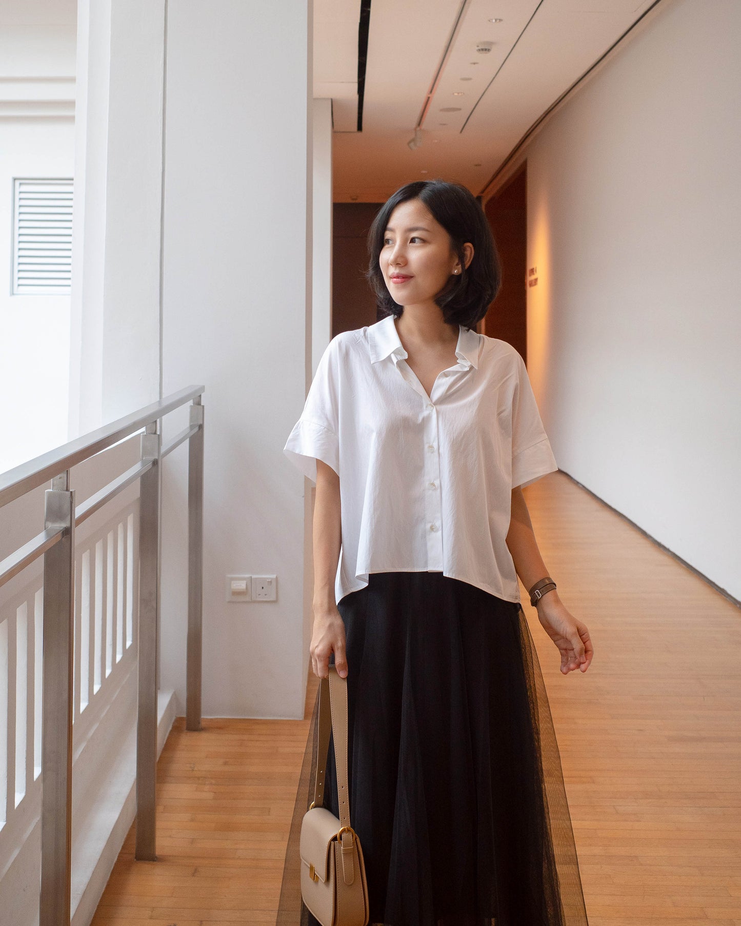 Back pleated shirt