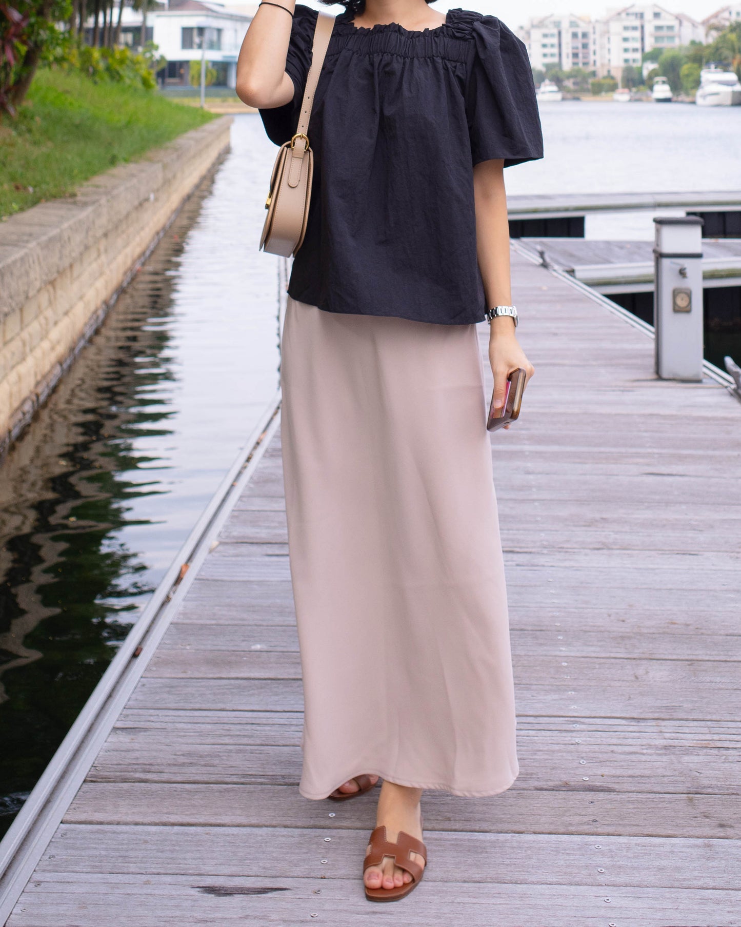 Shirring square blouse