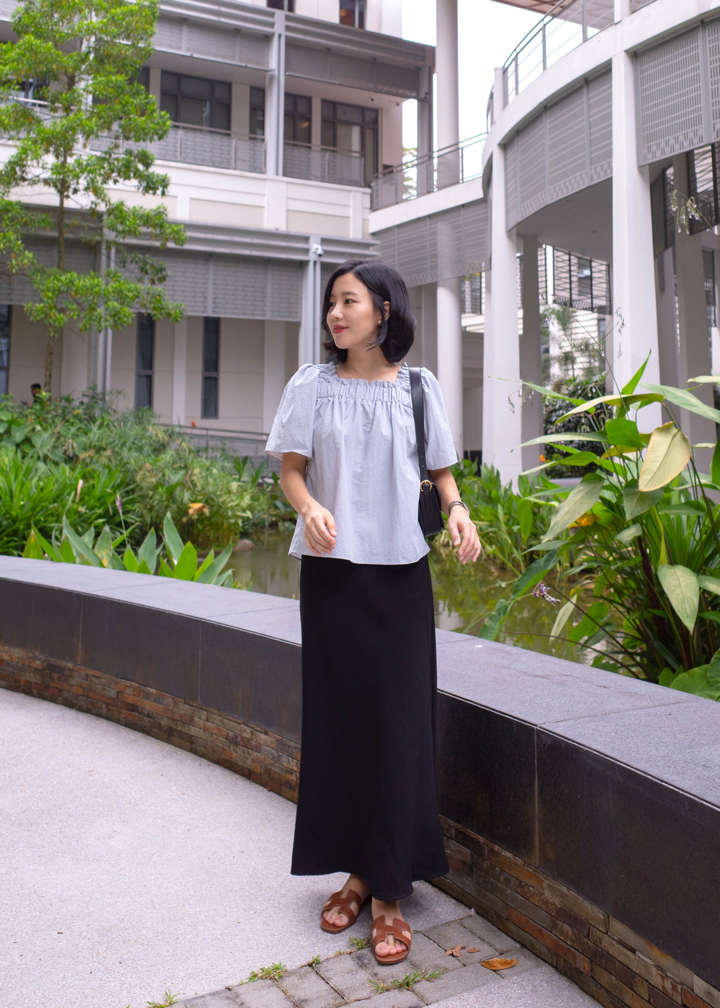 Shirring square blouse