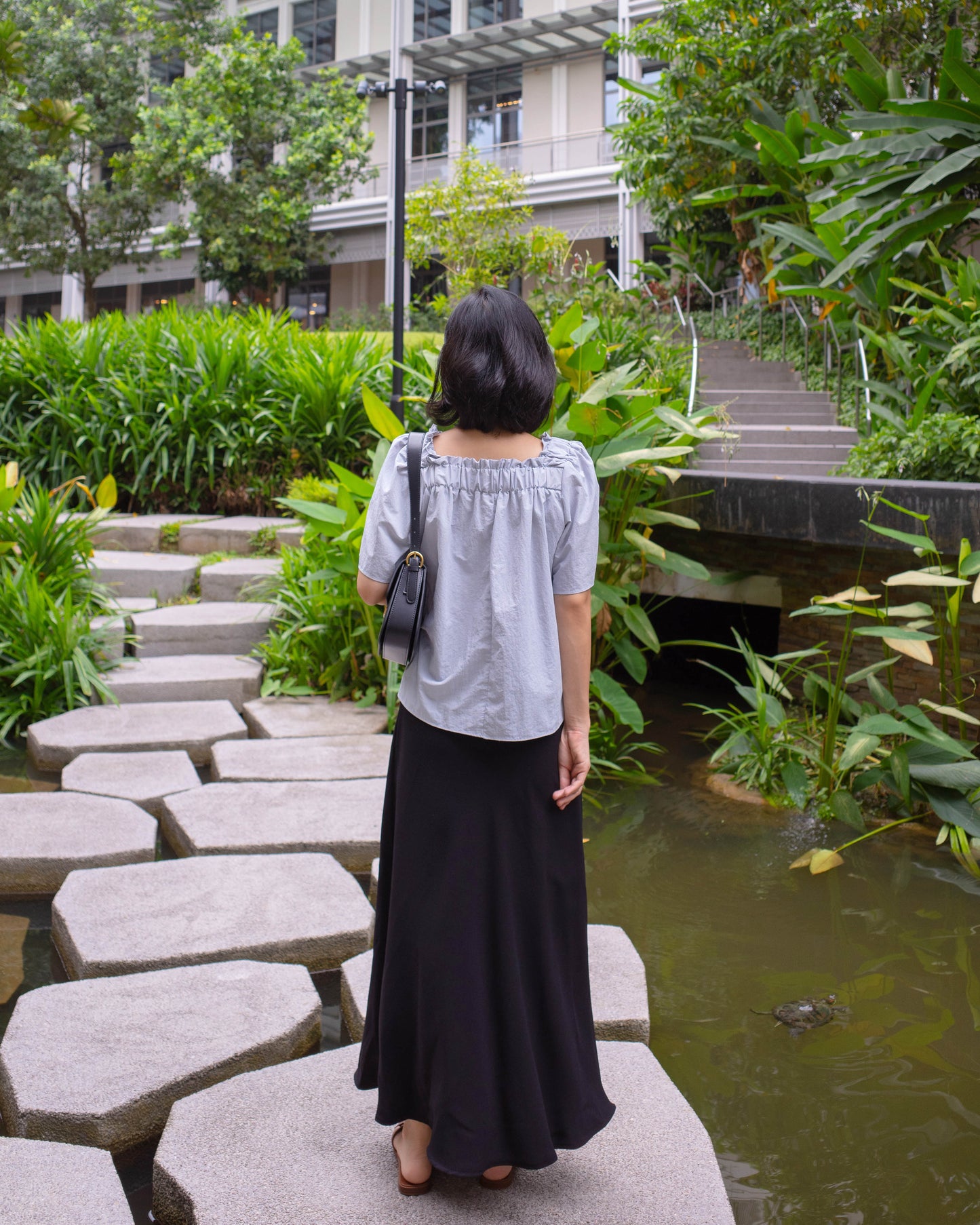 Shirring square blouse