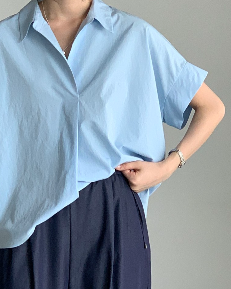 Bari open collar shirt