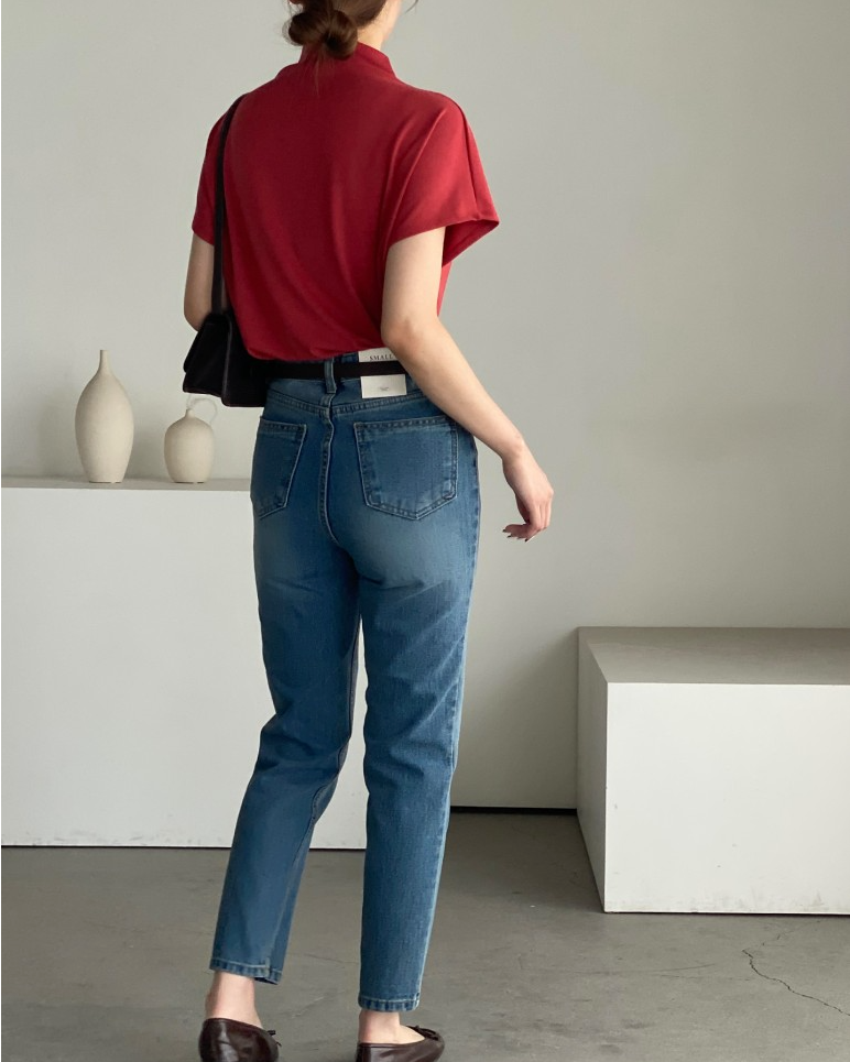 Bari half neck tee