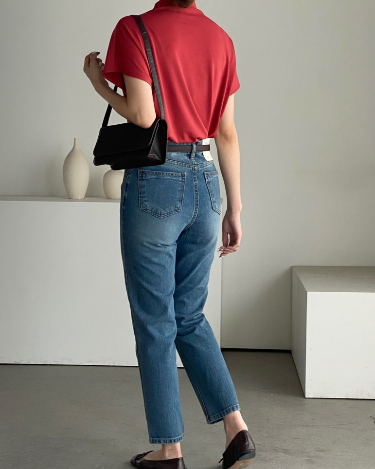 Bari half neck tee