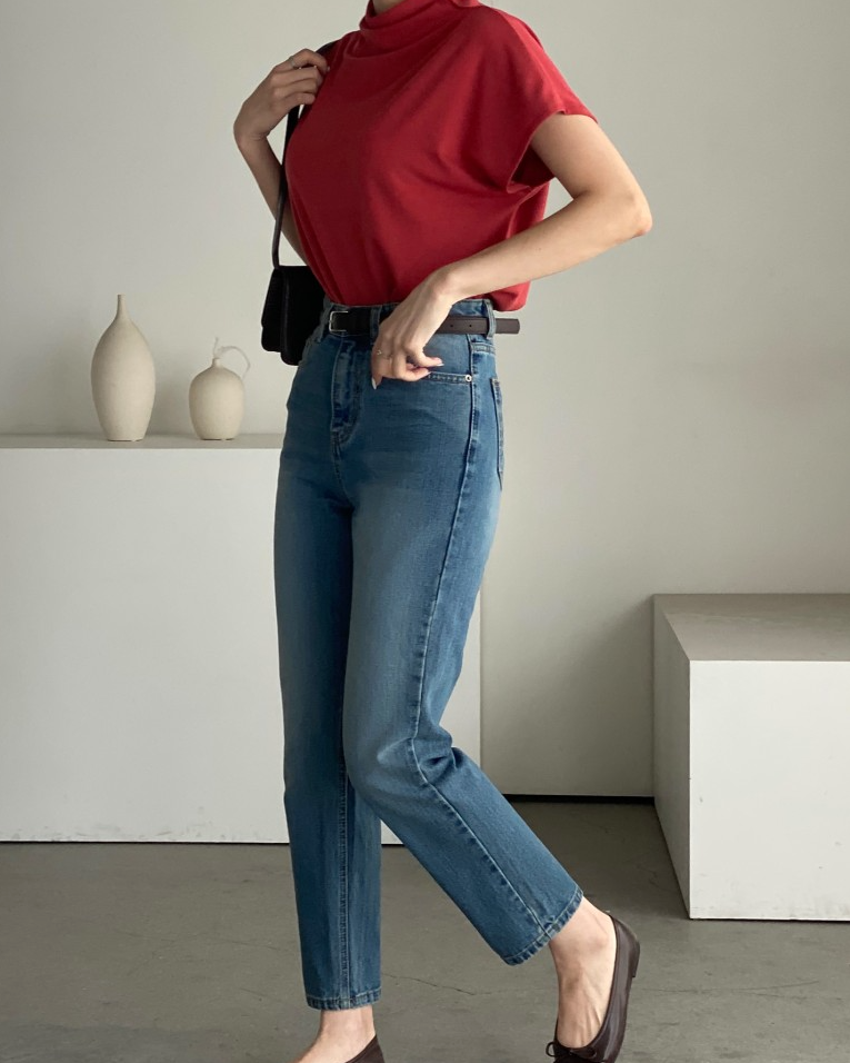Bari half neck tee