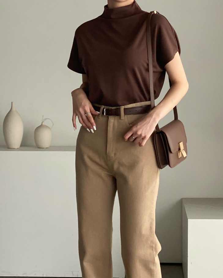 Bari half neck tee
