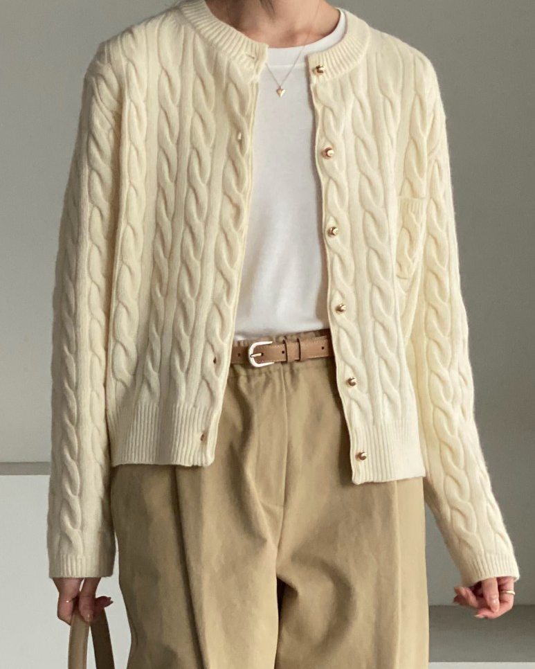 Cashmere cable-knit cardigan