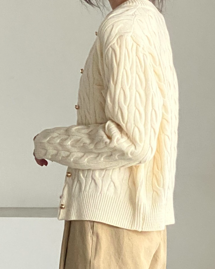 Cashmere cable-knit cardigan