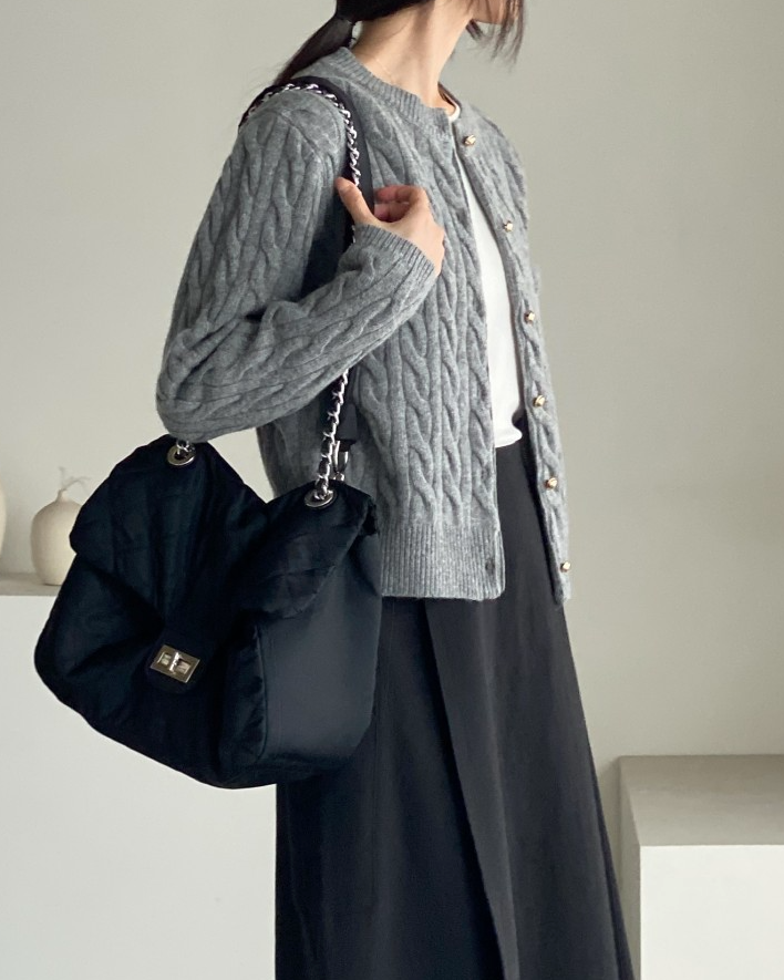 Cashmere cable-knit cardigan