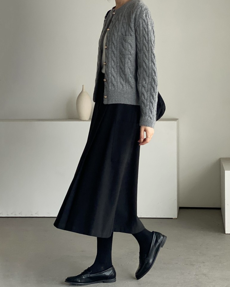 Cashmere cable-knit cardigan