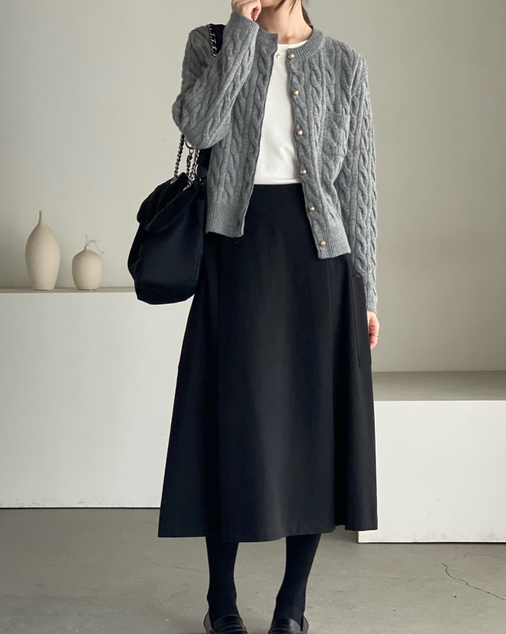 Cashmere cable-knit cardigan