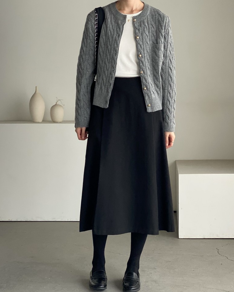 Cashmere cable-knit cardigan