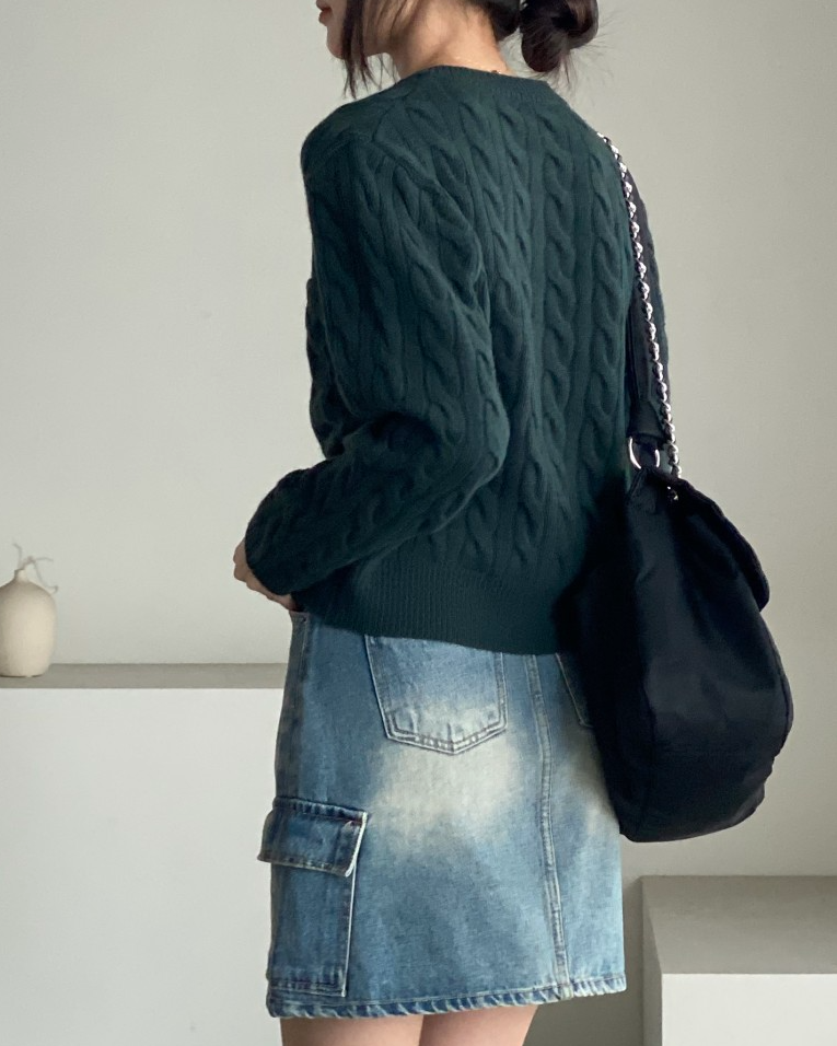 Cashmere cable-knit cardigan