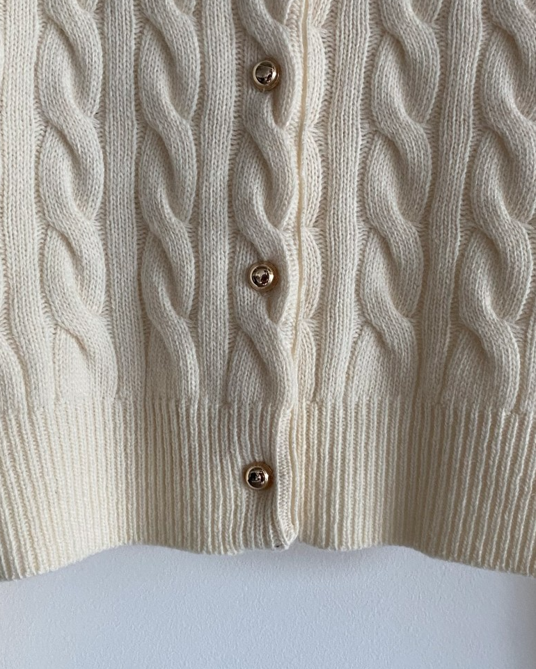 Cashmere cable-knit cardigan