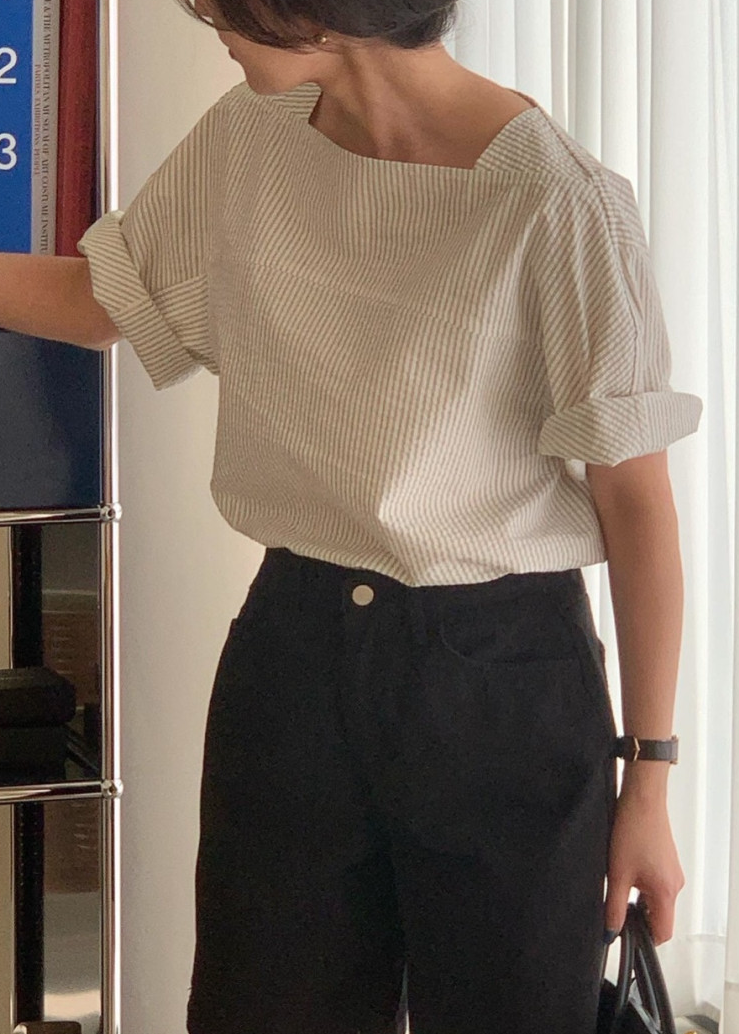 Seersucker boatneck blouse