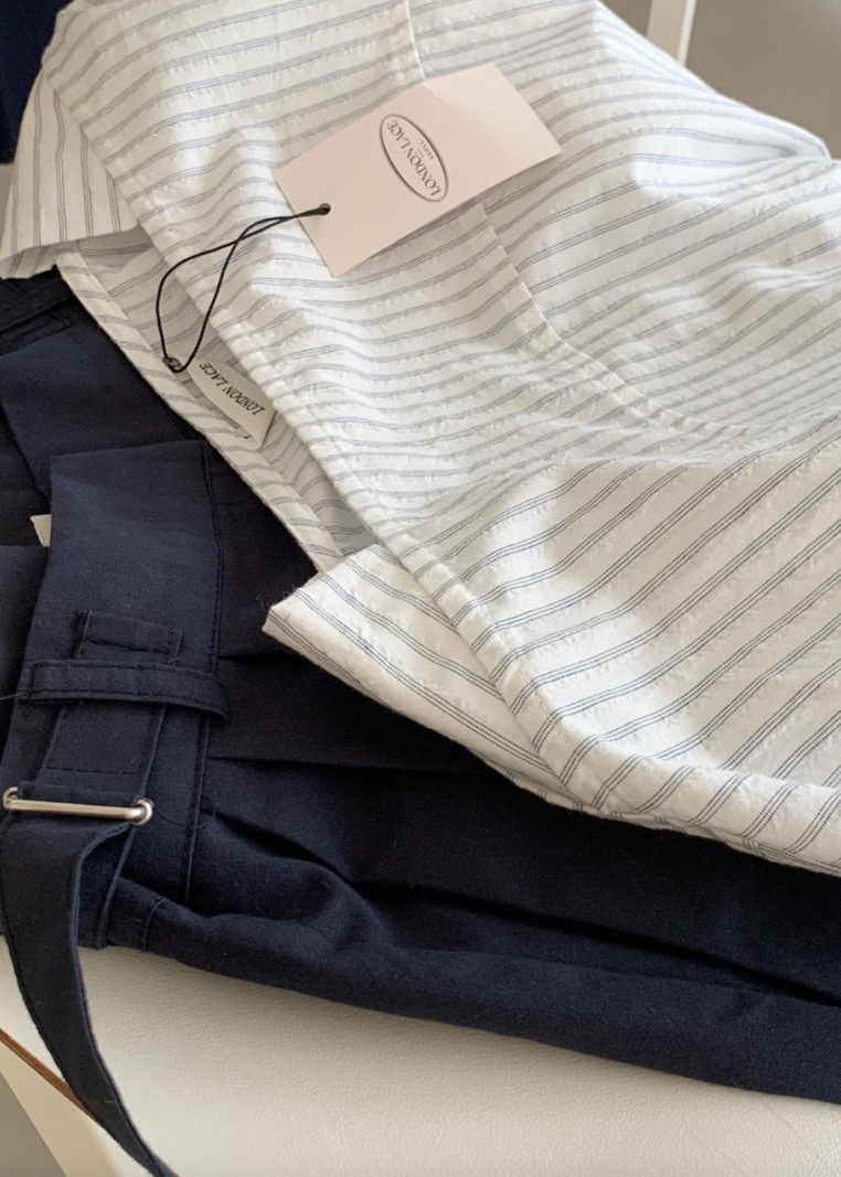 Seersucker boatneck blouse