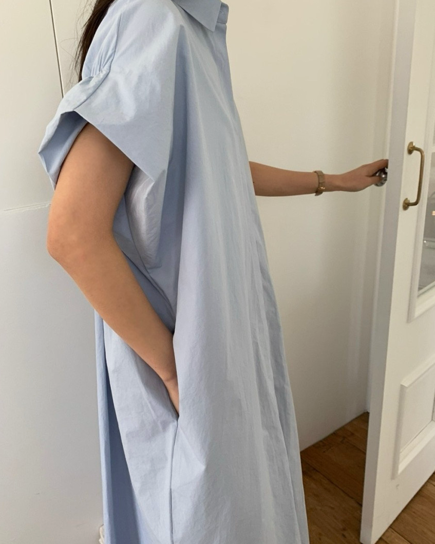 Half shirring sleeves dress