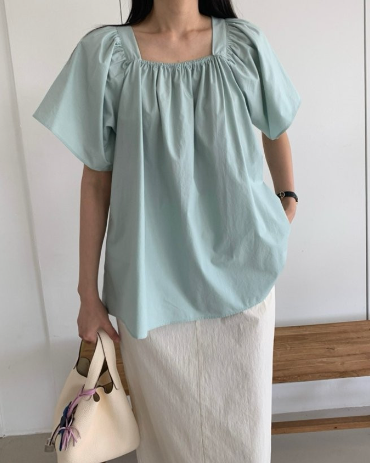 Square neck ruffle blouse
