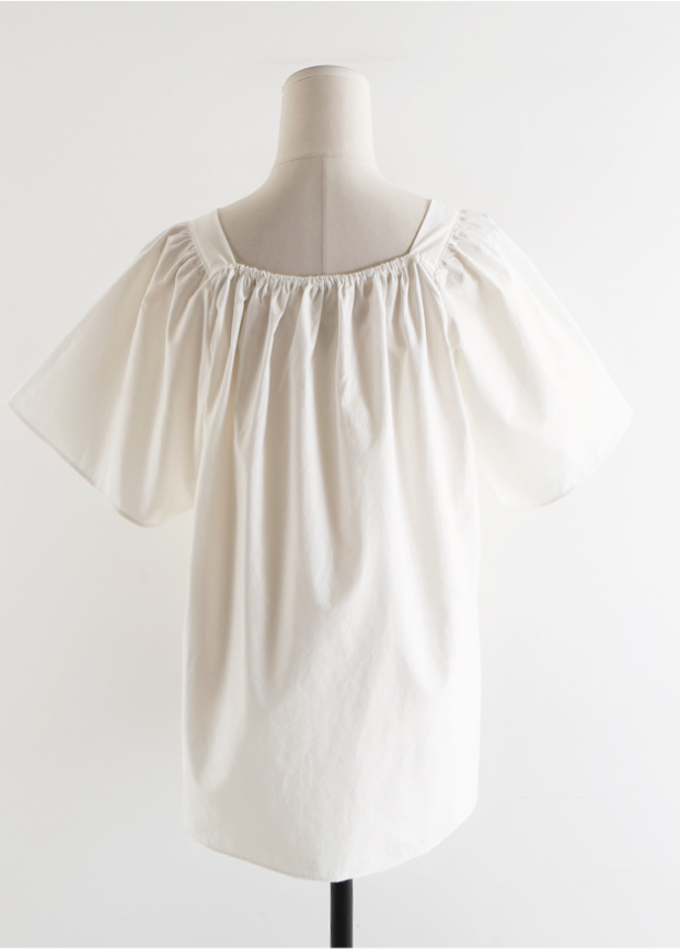 Square neck ruffle blouse