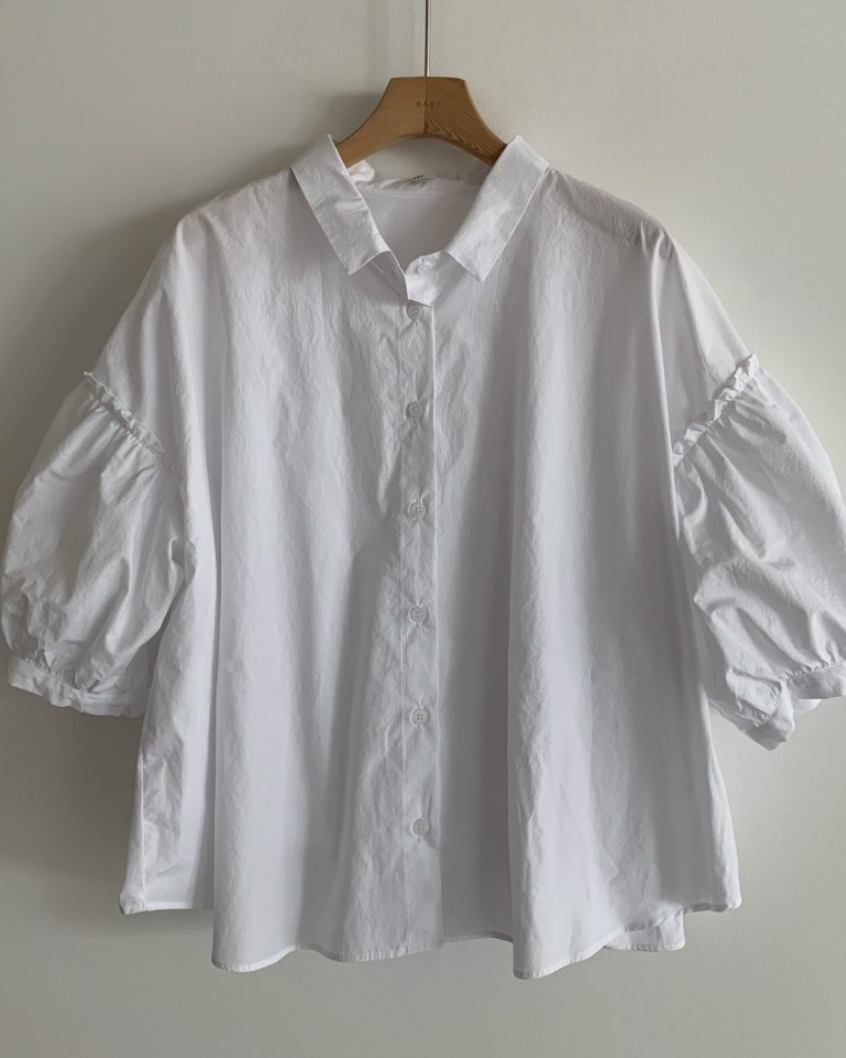Frill sleeves shirt