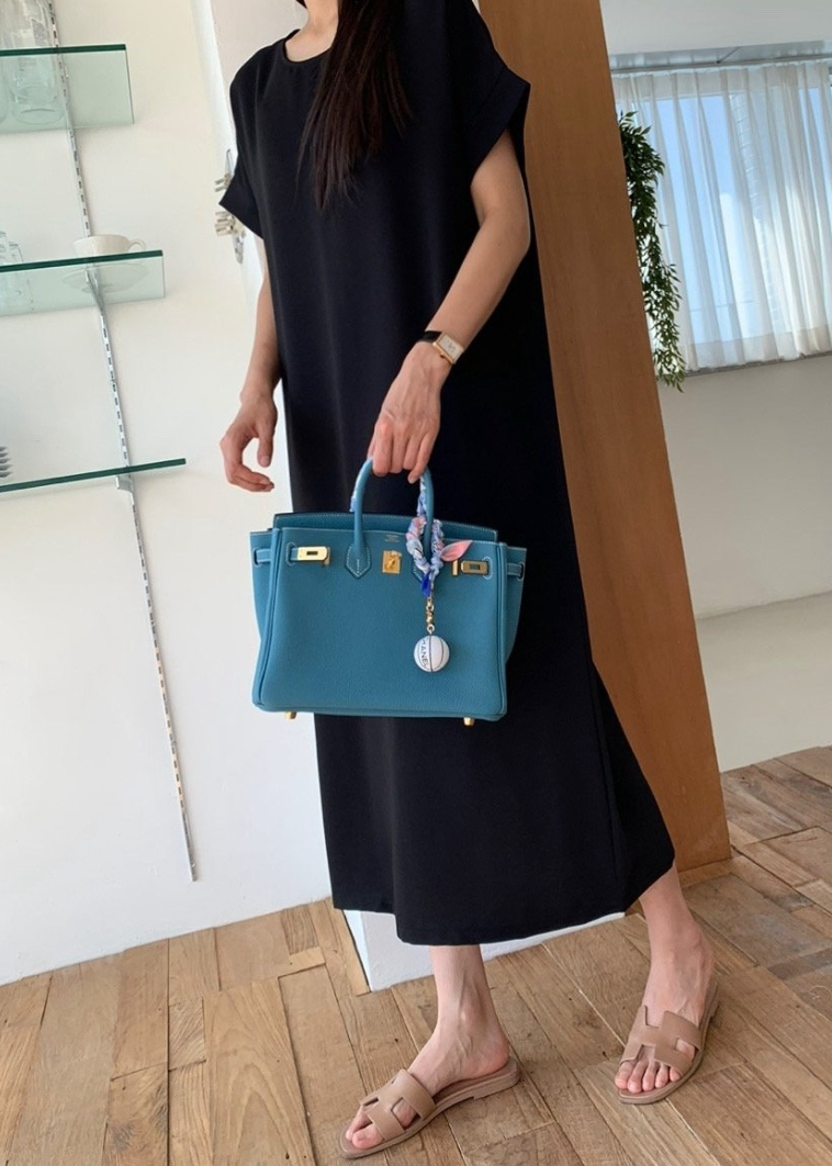 Silky daily dress