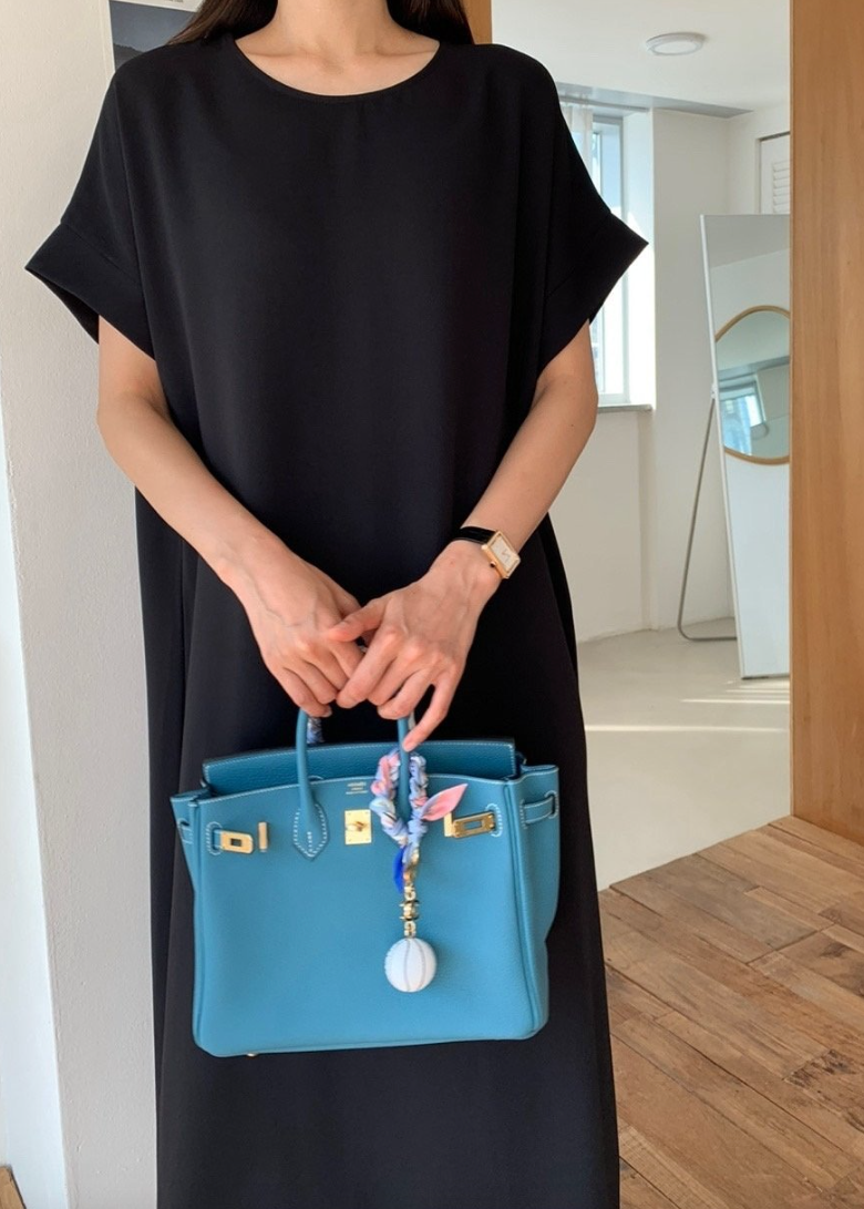 Silky daily dress